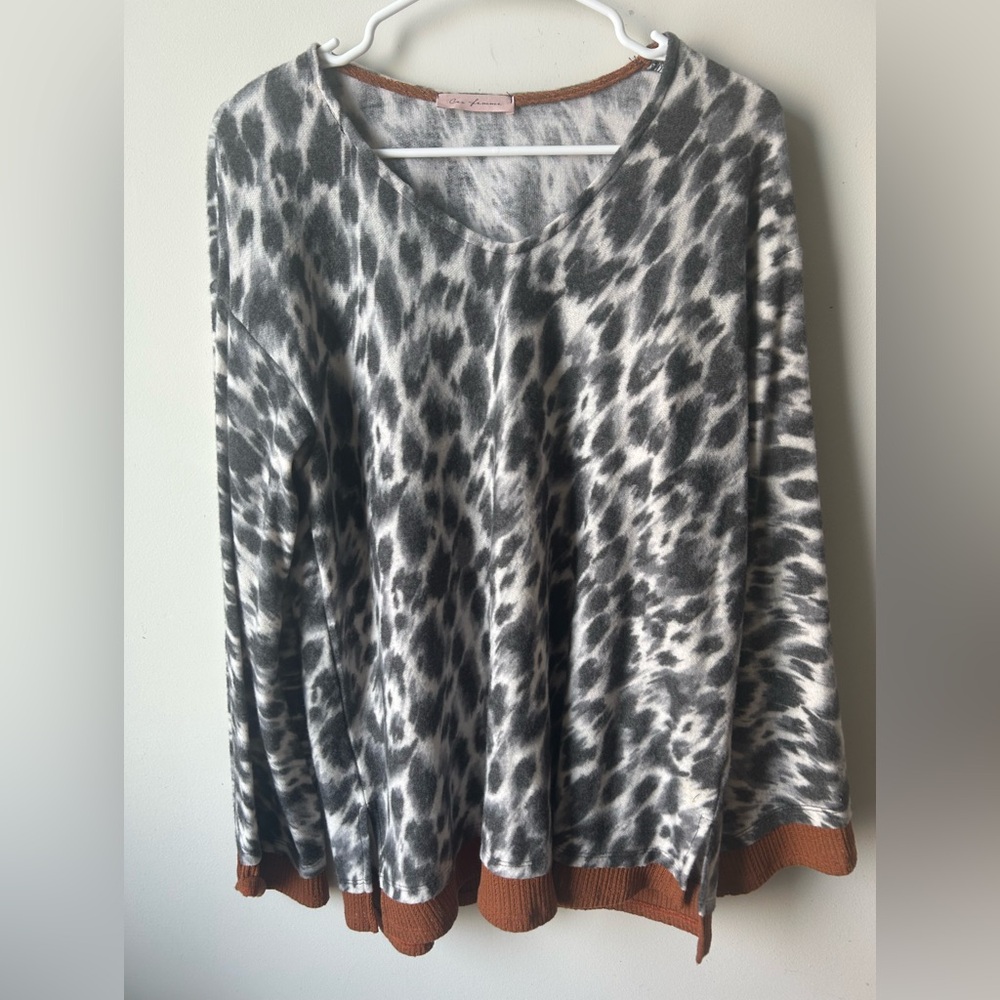 Ces Femme leopard sweater